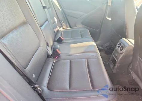 2017 Volkswagen Tiguan S из США, поврежденный, VIN WVGAV7AX4HK000895